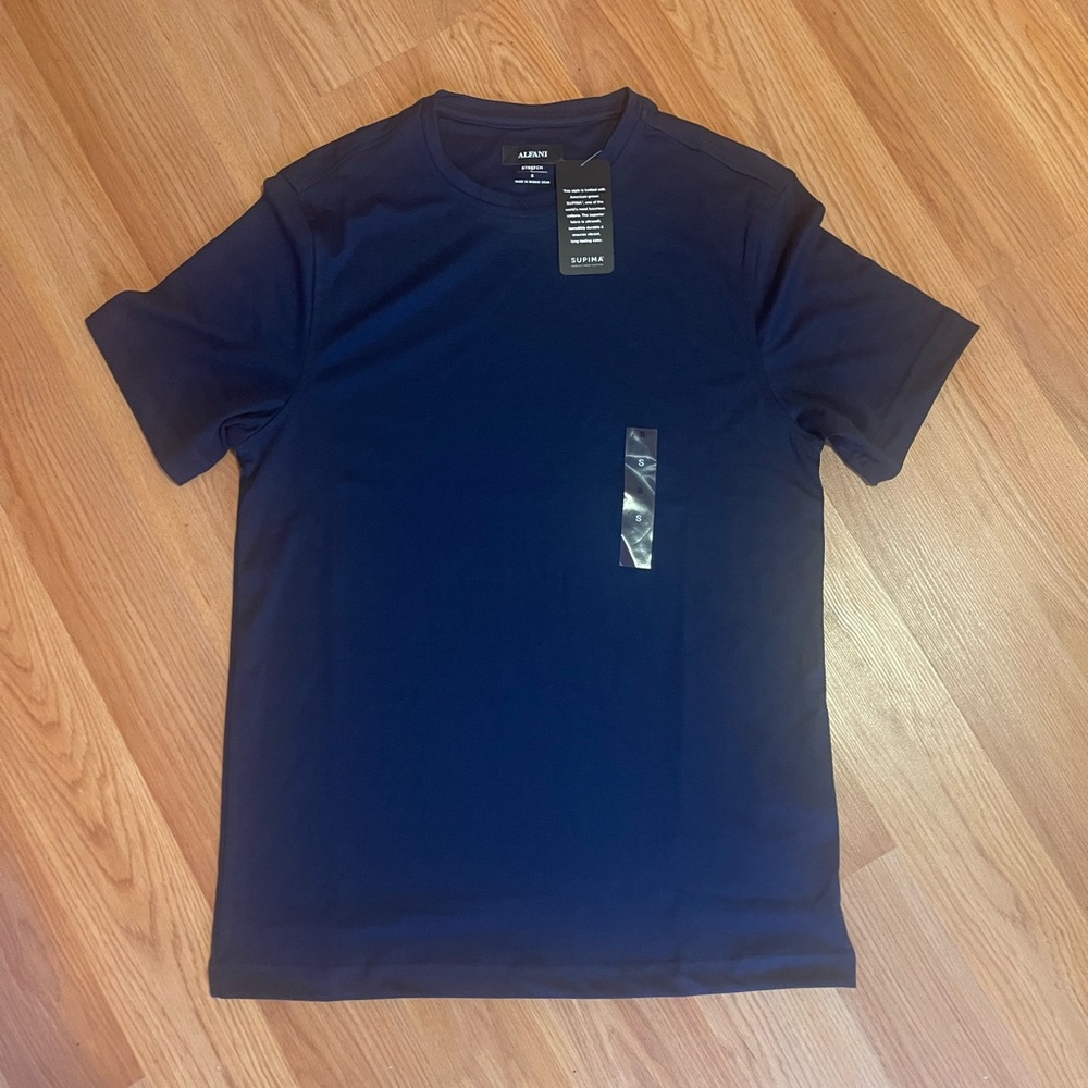 Alfani t shirt